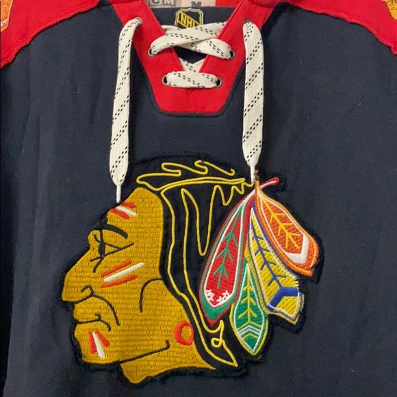 Blackhawks NHL Vintage Style Hoodie - Picture 2 of 6